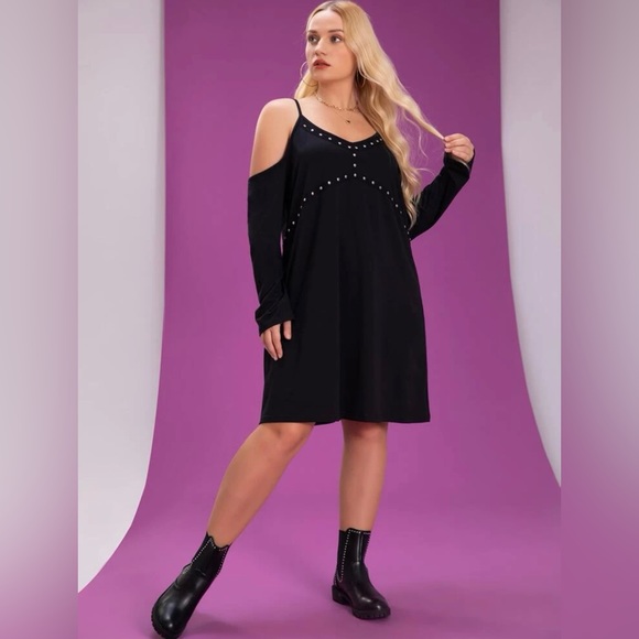 SHEIN Dresses & Skirts - NWOT SHEIN Plus Studded Cold Shoulder Dress 2X